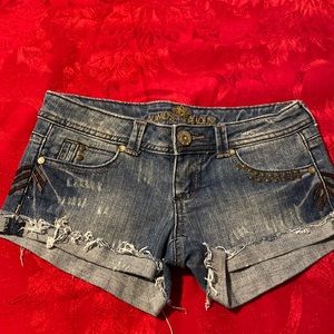 Almost Famous beaded jean shorts size 0